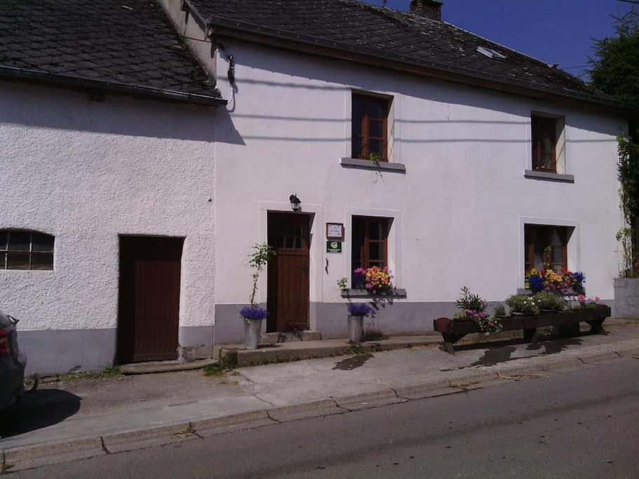 Gite Les 7 Frenes Vaux-sur-Sure Esterno foto